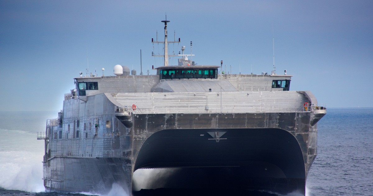 A55 awesome navy. Корабль USNS Yuma. USNS Yuma t-EPF-8 ВМС США.